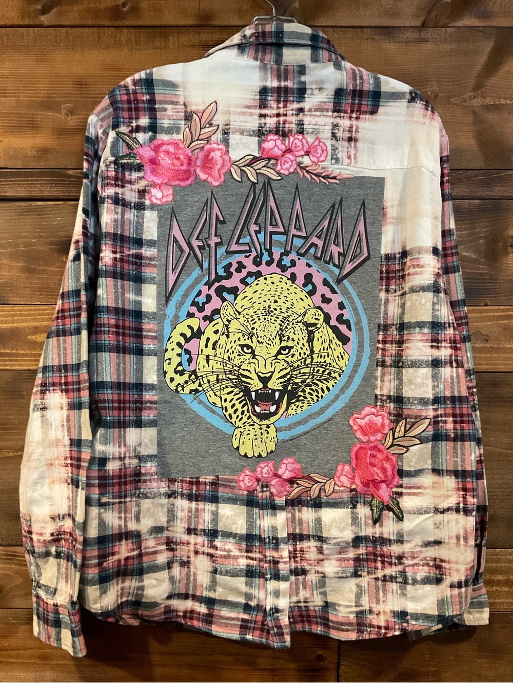 Custom DEF LEPPARD Distressed Plaid Flannel Shirt Rare & Concert Ready LARGE